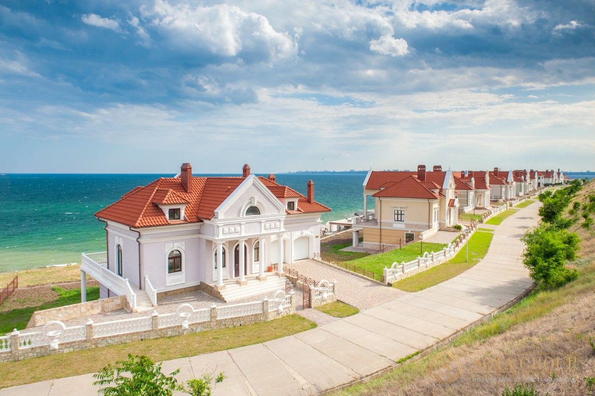 Дома на берегу моря в россии